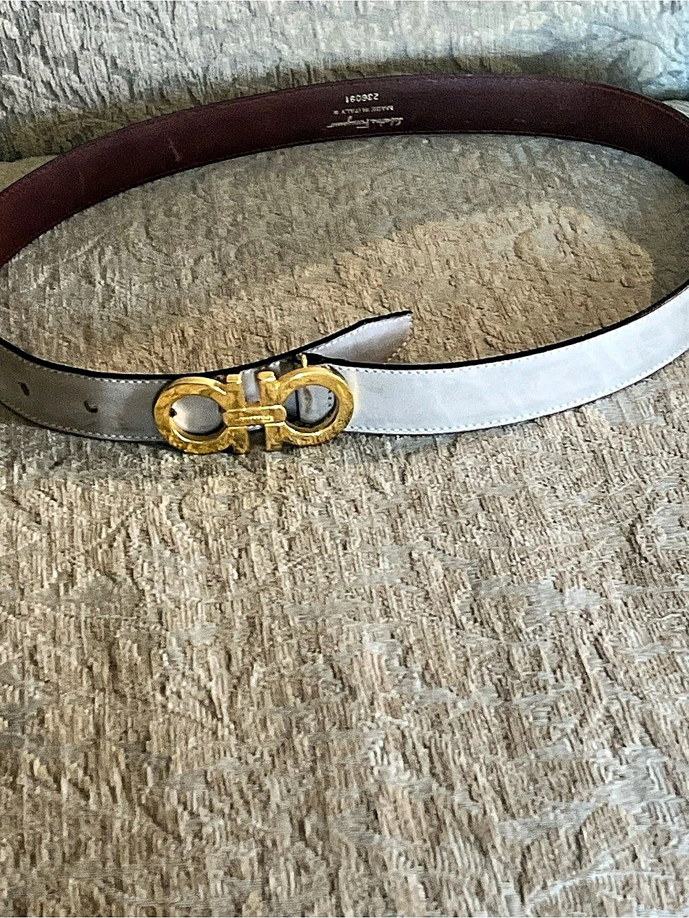 Salvatore Ferragamo Gancini Leather Belt Ivory & Brown Size 75